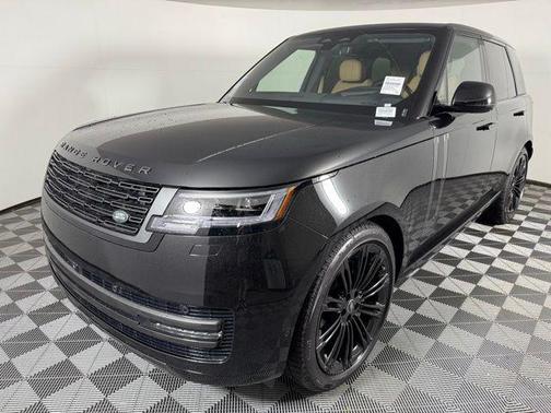 2025 Land Rover Range Rover P400 SE
