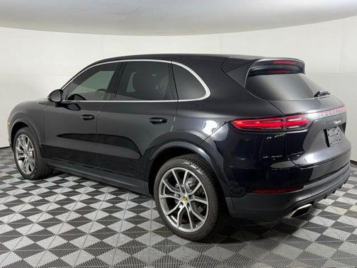 2021 Porsche Cayenne Base