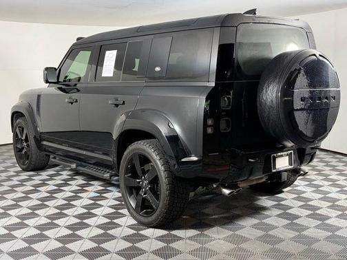 2023 Land Rover Defender 110 V8