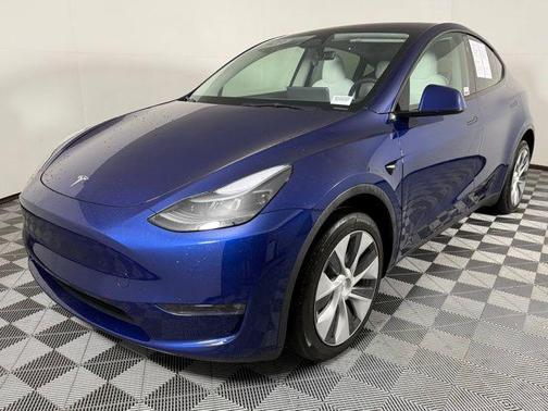 2023 Tesla Model Y Long Range Dual Motor All-Wheel Drive