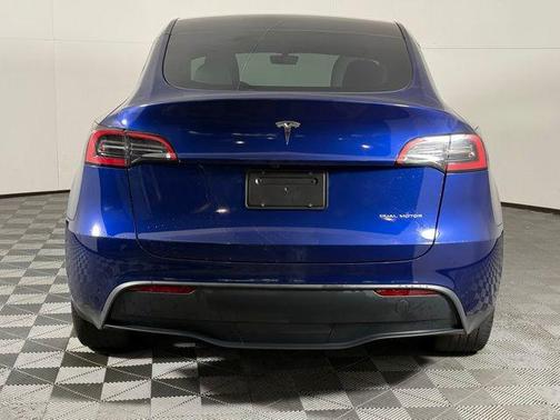 2023 Tesla Model Y Long Range Dual Motor All-Wheel Drive