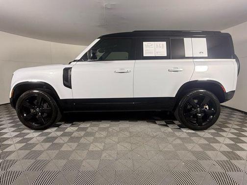 2023 Land Rover Defender 110 X-Dynamic SE