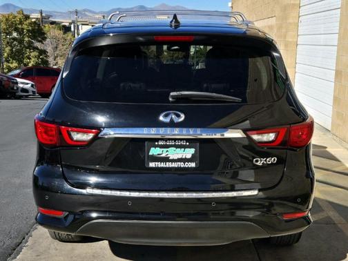 2018 INFINITI QX60 Base
