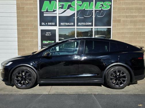 2023 Tesla Model X Standard Range