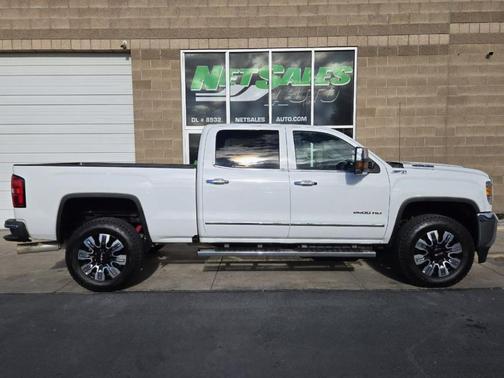 2017 GMC Sierra 2500 SLT