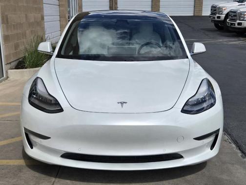 2019 Tesla Model 3 Performance