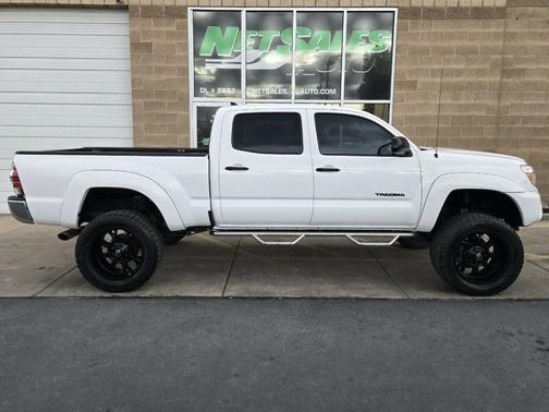 2015 Toyota Tacoma ITÂ TIME Â LIFTED LOADED AND READY ADVENTURE!!!