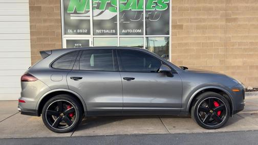 2018 Porsche Cayenne Turbo