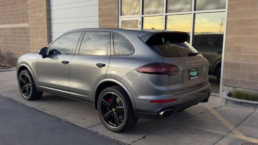 2018 Porsche Cayenne Turbo