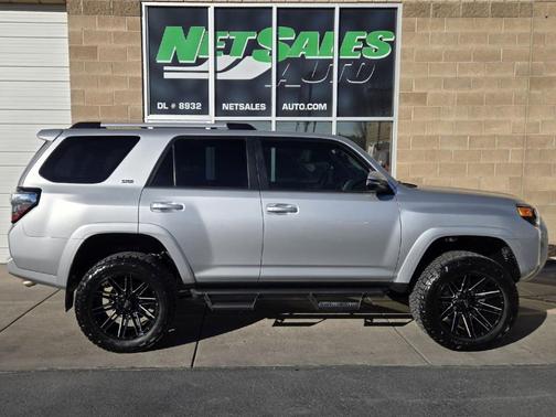 2024 Toyota 4Runner SR5 Premium