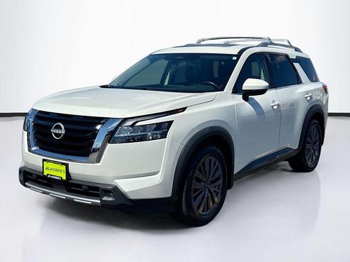 Pearl White Tricoat 2023 Nissan Pathfinder SL 4WD