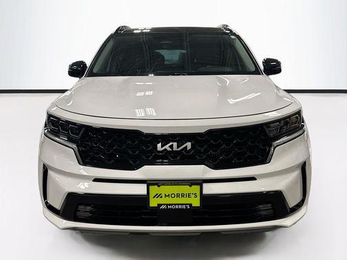 Glacial White Pearl 2023 Kia Sorento SX