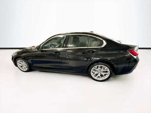 2025 BMW 330 i xDrive
