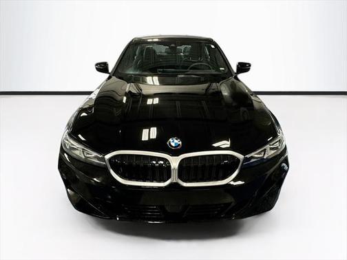 2025 BMW 330 i xDrive