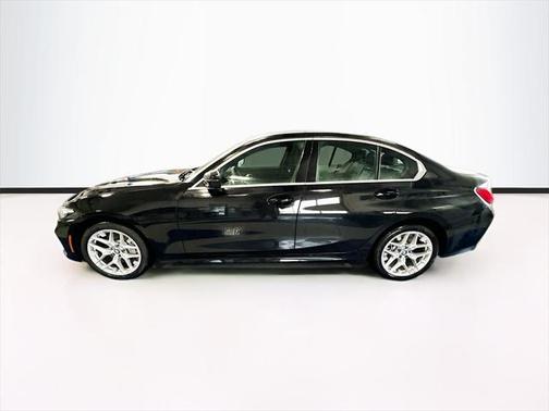 2025 BMW 330 i xDrive