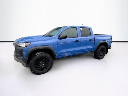 Reef Blue Metallic 2026 Chevrolet Colorado Trail Boss