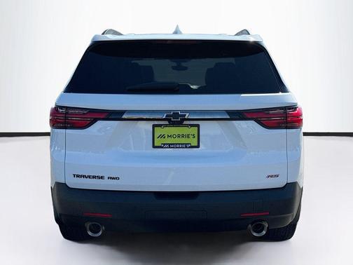 Summit White 2022 Chevrolet Traverse RS