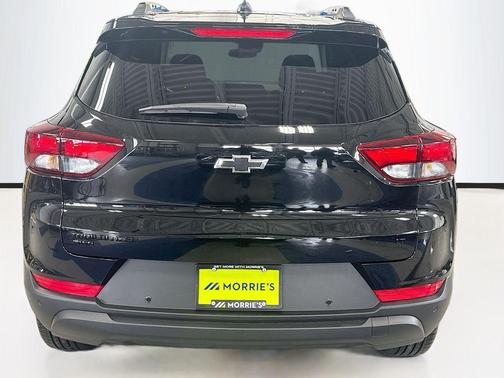 Black Metallic 2026 Chevrolet Trailblazer LT