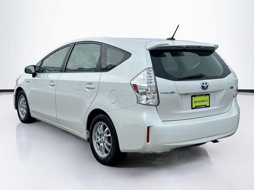 2012 Toyota Prius v Five