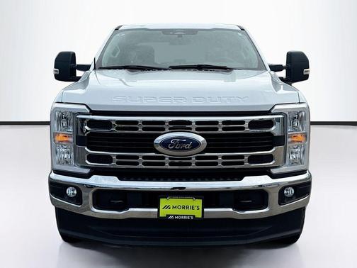 Oxford White 2024 Ford F-250 XLT