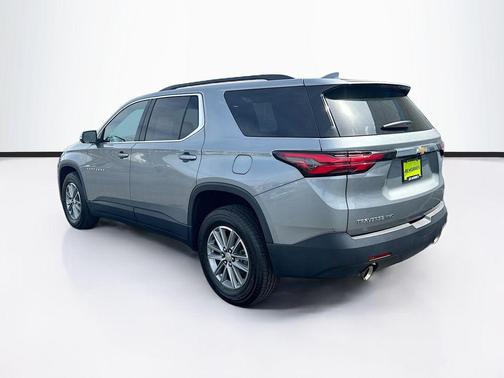Sterling Gray Metallic 2023 Chevrolet Traverse LT Leather