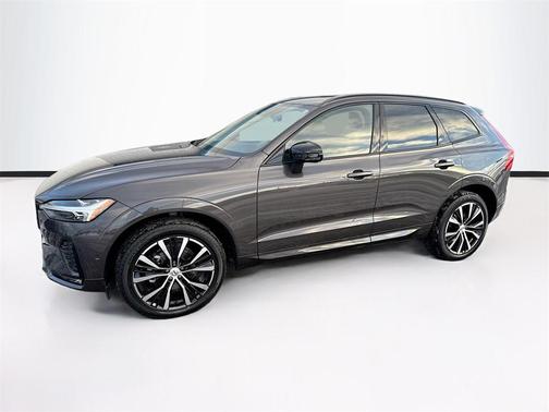 2025 Volvo XC60 B5 Plus