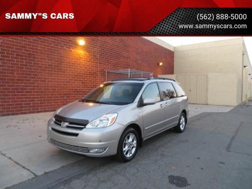 Photo 1 of 42 of 2005 Toyota Sienna XLE Limited