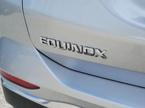 Silver Ice Metallic 2021 Chevrolet Equinox LT W/1LT