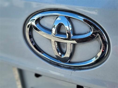 2022 Toyota Highlander L