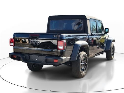 2023 Jeep Gladiator SPORT