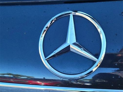 2021 Mercedes-Benz GLC 300 BASE