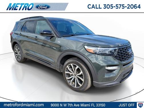 FORGED GREEN METALLIC 2024 Ford Explorer ST-LINE