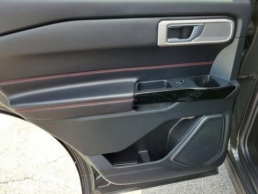 FORGED GREEN METALLIC 2024 Ford Explorer ST-LINE