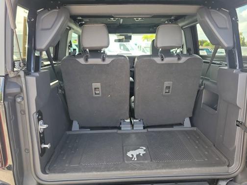 SHADOW BLACK 2022 Ford Bronco BADLANDS