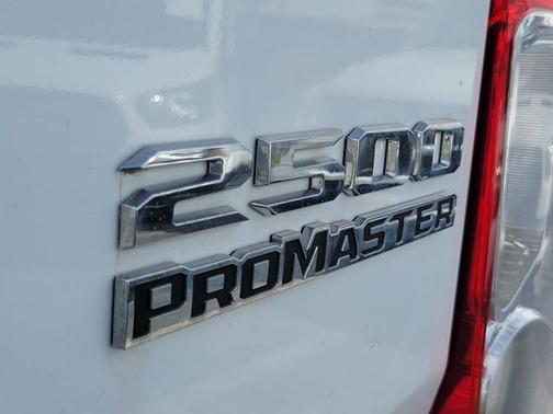 Bright White Clearcoat 2025 RAM ProMaster 2500 136 WB LOW ROOF CARGO