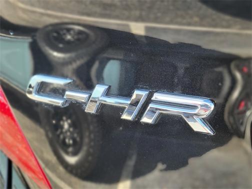 2021 Toyota C-HR LE