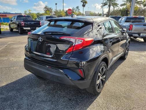 2021 Toyota C-HR LE
