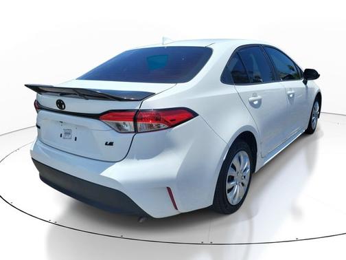 Ice 2023 Toyota Corolla LE