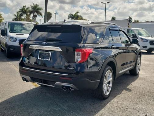 2023 Ford Explorer PLATINUM