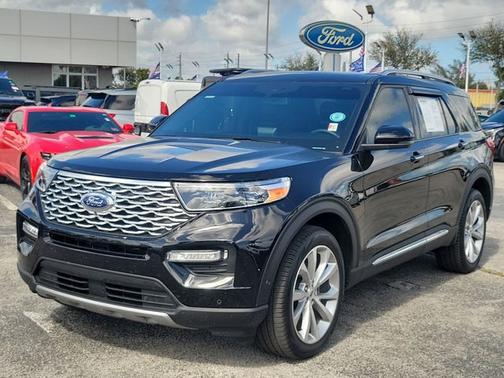 2023 Ford Explorer PLATINUM