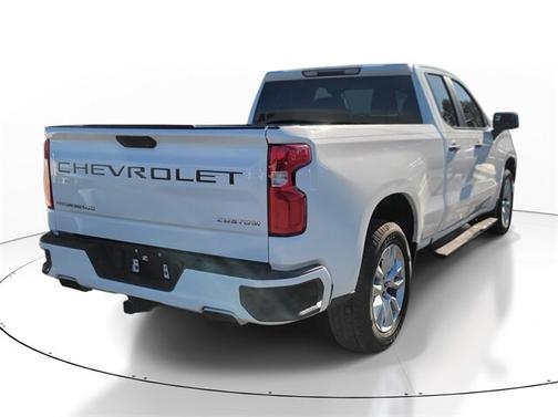 2020 Chevrolet Silverado 1500 CUSTOM