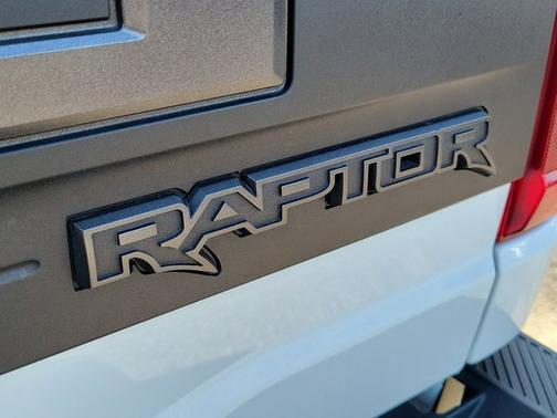 OXFORD WHITE 2023 Ford F-150 RAPTOR