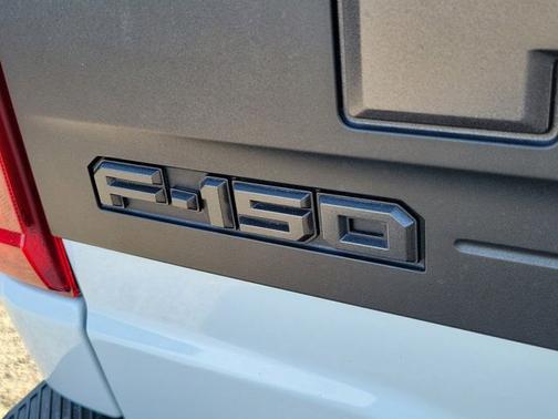 OXFORD WHITE 2023 Ford F-150 RAPTOR