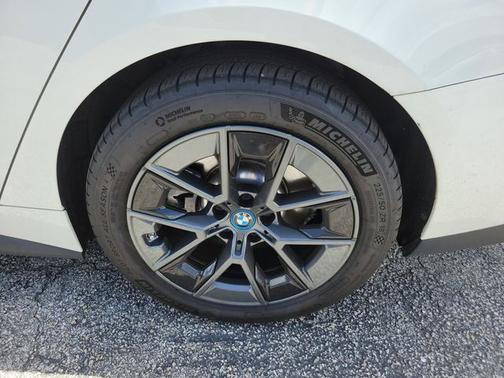 Alpine White 2024 BMW i4 Gran Coupe EDRIVE40