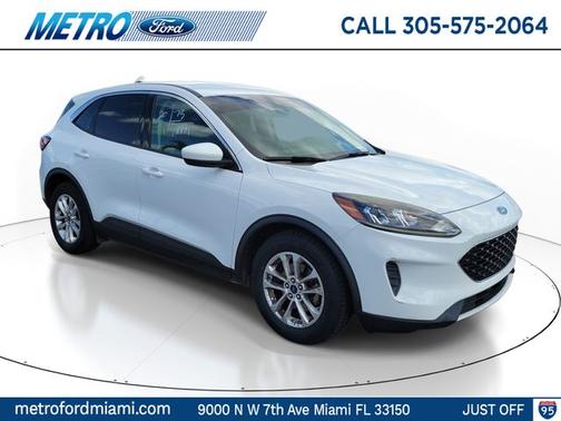 OXFORD WHITE 2020 Ford Escape SE