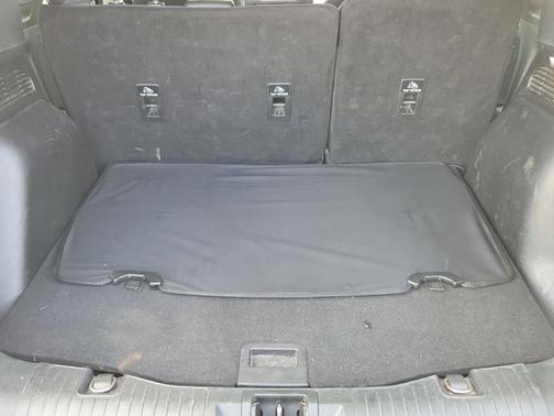 OXFORD WHITE 2020 Ford Escape SE