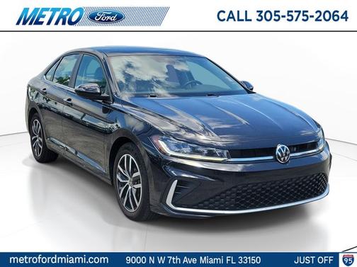Deep Black Pearl Effect 2025 Volkswagen Jetta 1.5T SE
