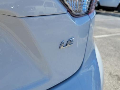 Ice 2024 Toyota Corolla LE