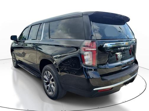 Black 2024 Chevrolet Suburban LT