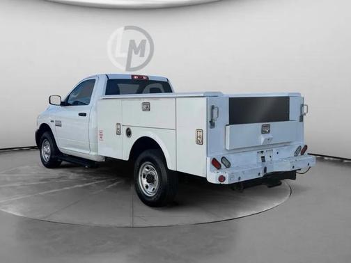 2018 RAM 2500 Tradesman Regular Cab 4x2 8' Box